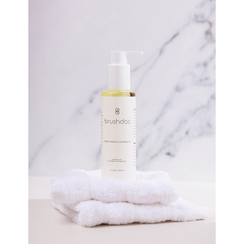 Brushdoc makeup brush cleansing oil 150ml (British brand)