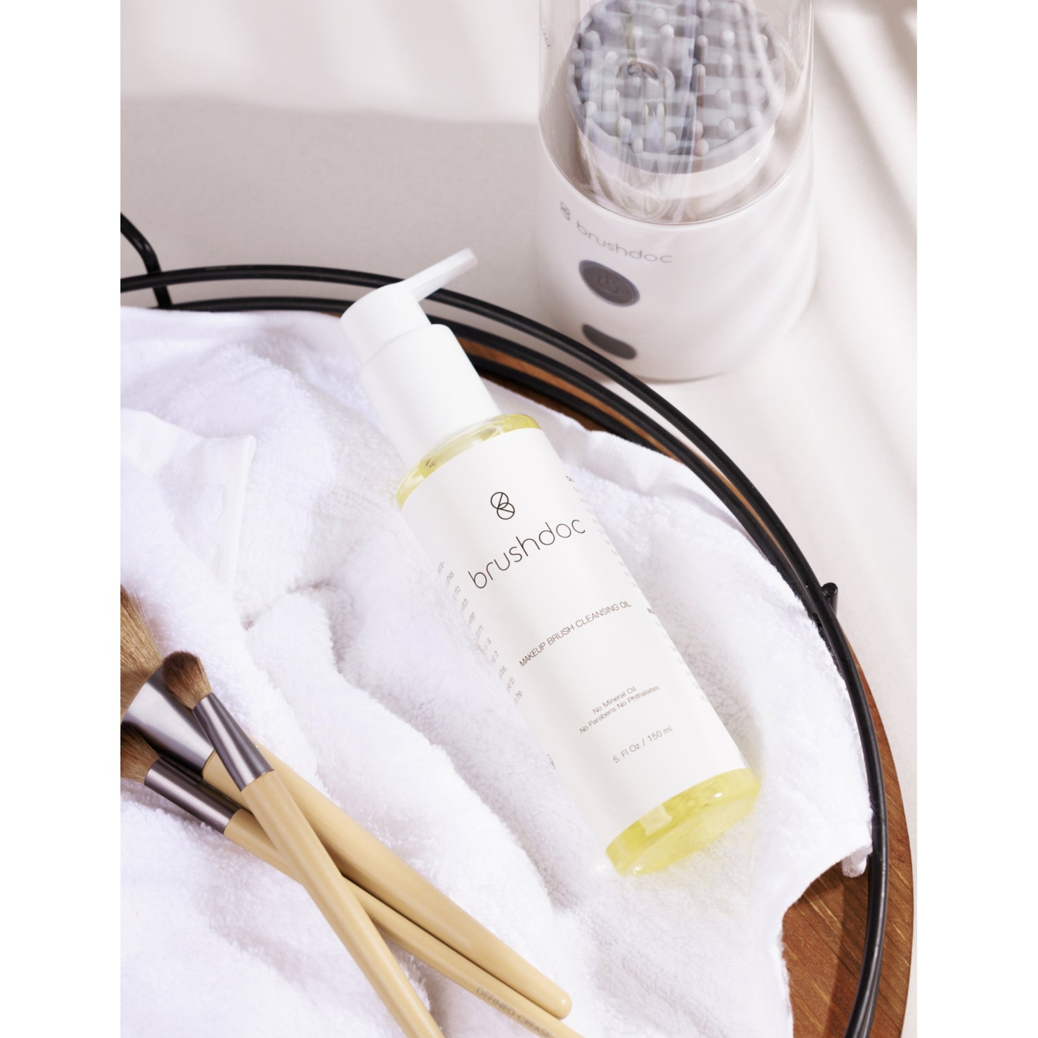 Brushdoc makeup brush cleansing oil 150ml (British brand)