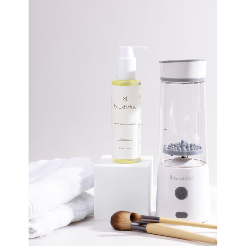 Brushdoc make-up brush cleaner with silicone mat 400ml - British product