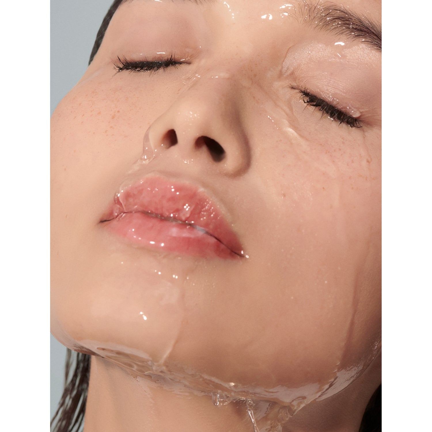 Bobbi Brown Hydration Heroes Duo, face base and cleansing oil (British brand)