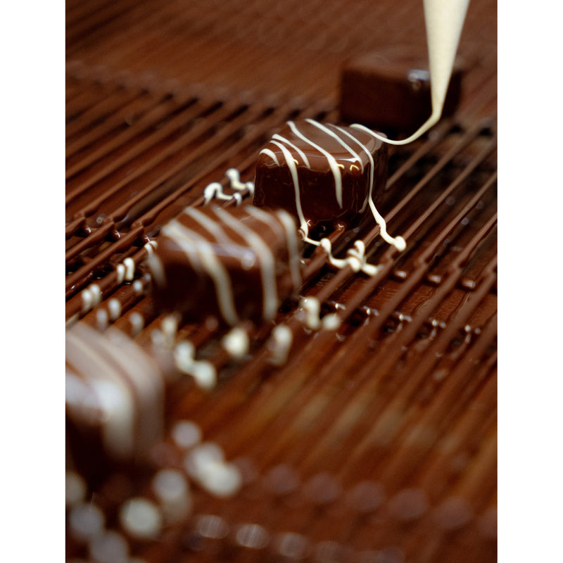 Lavoratti hazelnut dark chocolate truffles 90g (British brand)