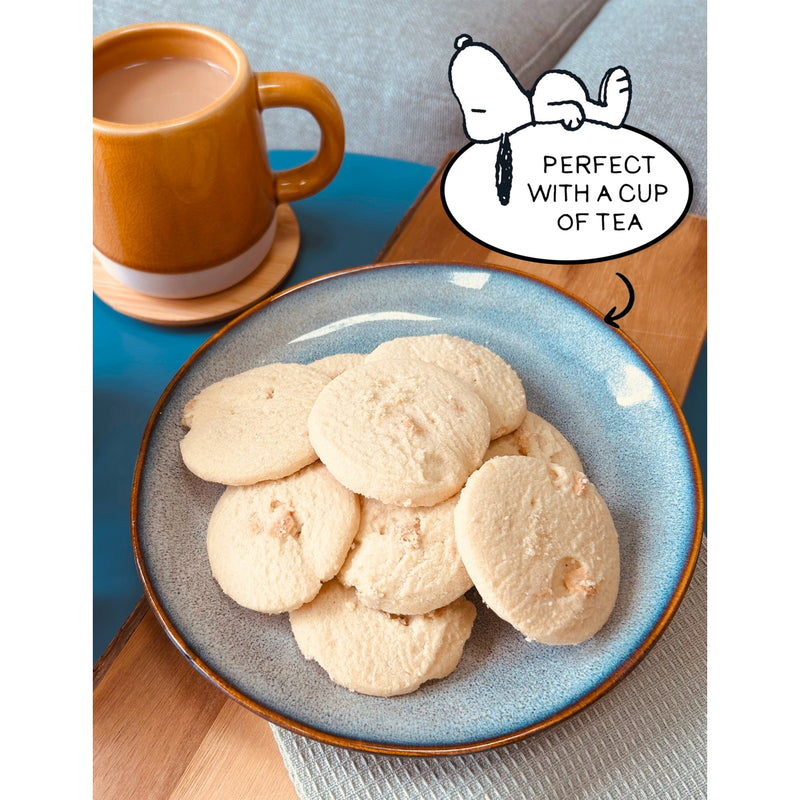 Snoopy & Friends toasted marshmallow cookies tin 150g (British brand)