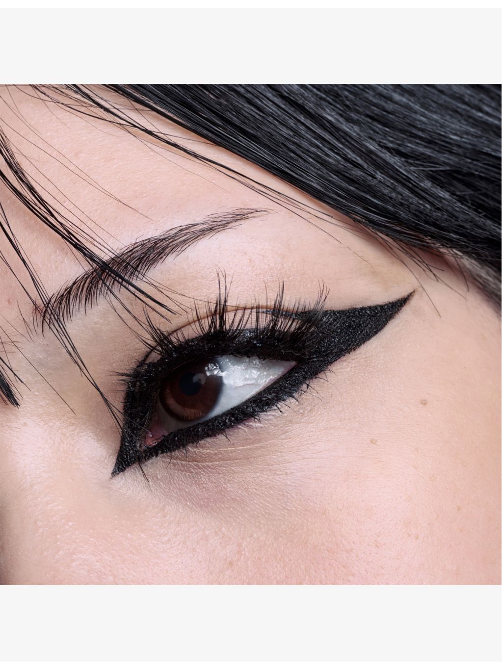 Isamaya Beauty long-lasting eyeliner 0.6ml - British product