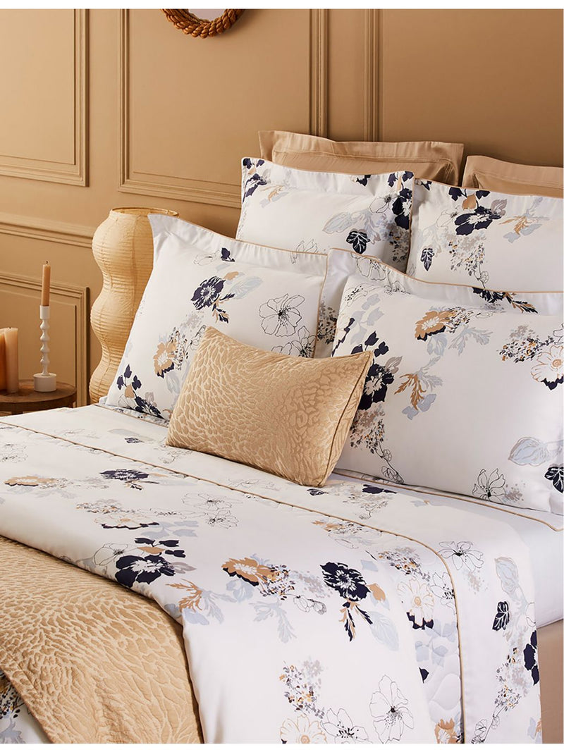 Yves Delorme Souvenir quilted cotton and silk bedcover, UK version