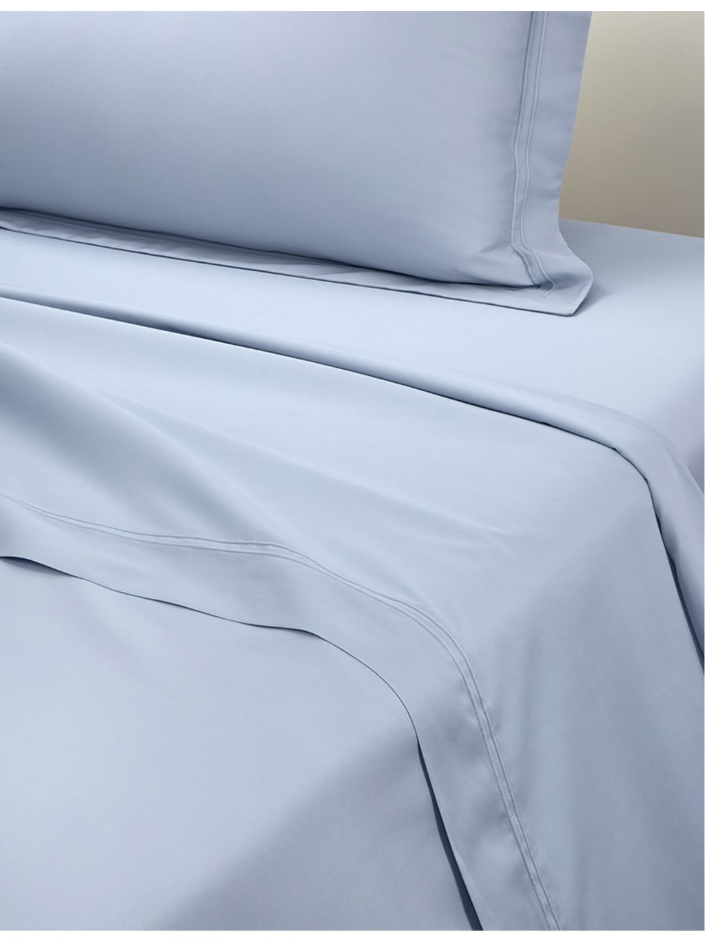 Yves Delorme Triomphe Celeste cotton flat sheet (British brand)