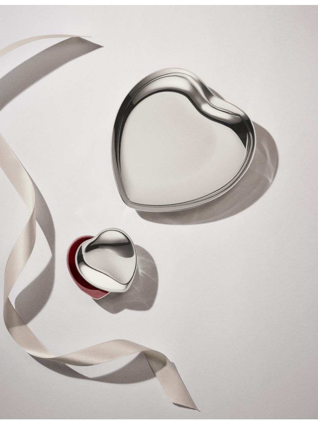 Georg Jensen heart-shaped pill box 5cm (British brand)