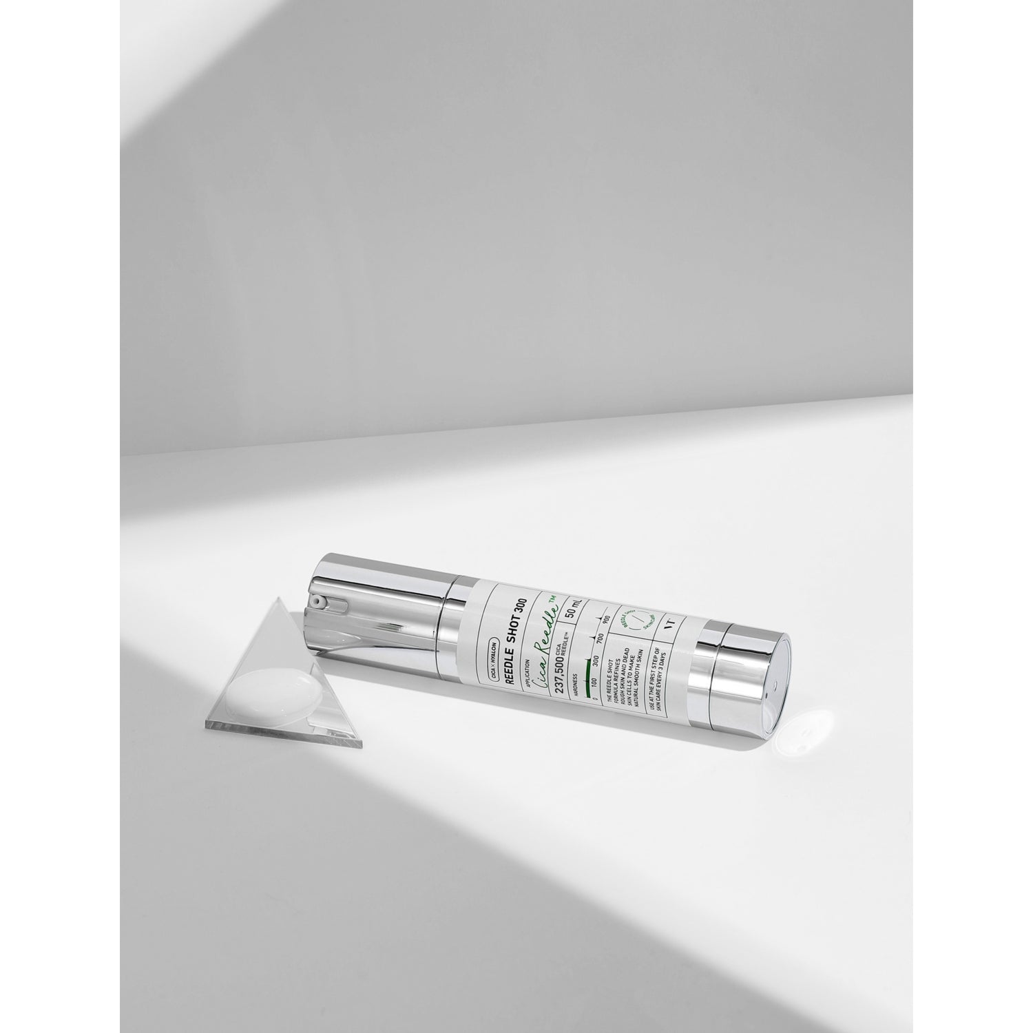 VT Cosmetics Reedle Shot 300 essence 50ml (British brand)