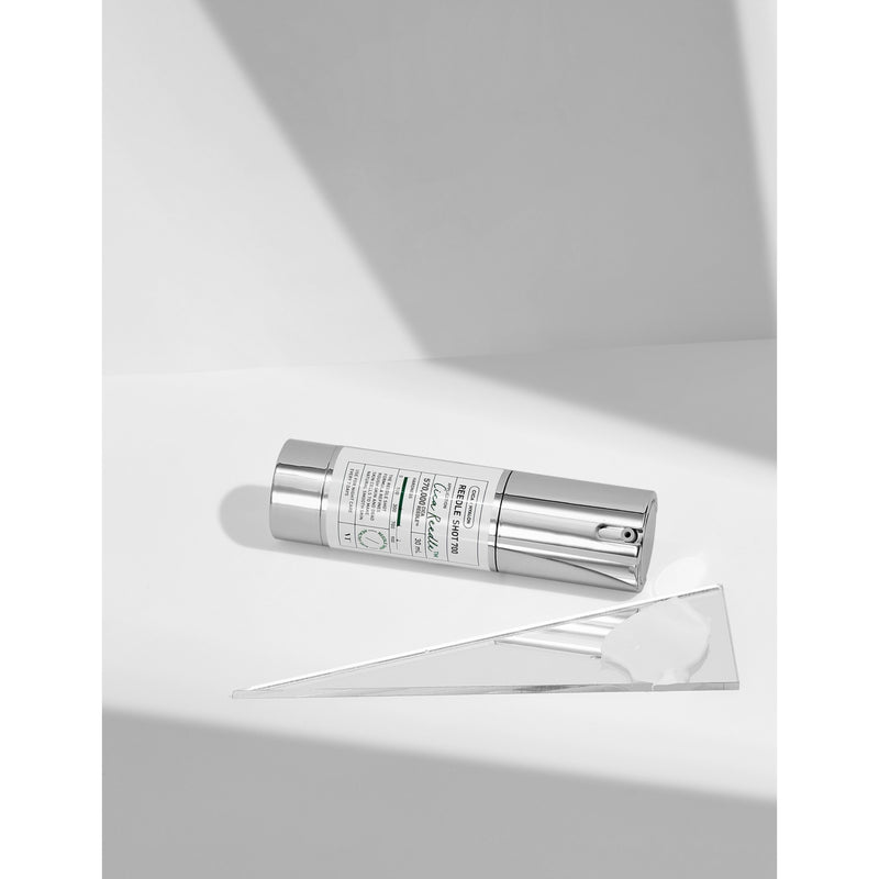 VT Cosmetics Reedle Shot 700 ampoule 30ml (British brand)