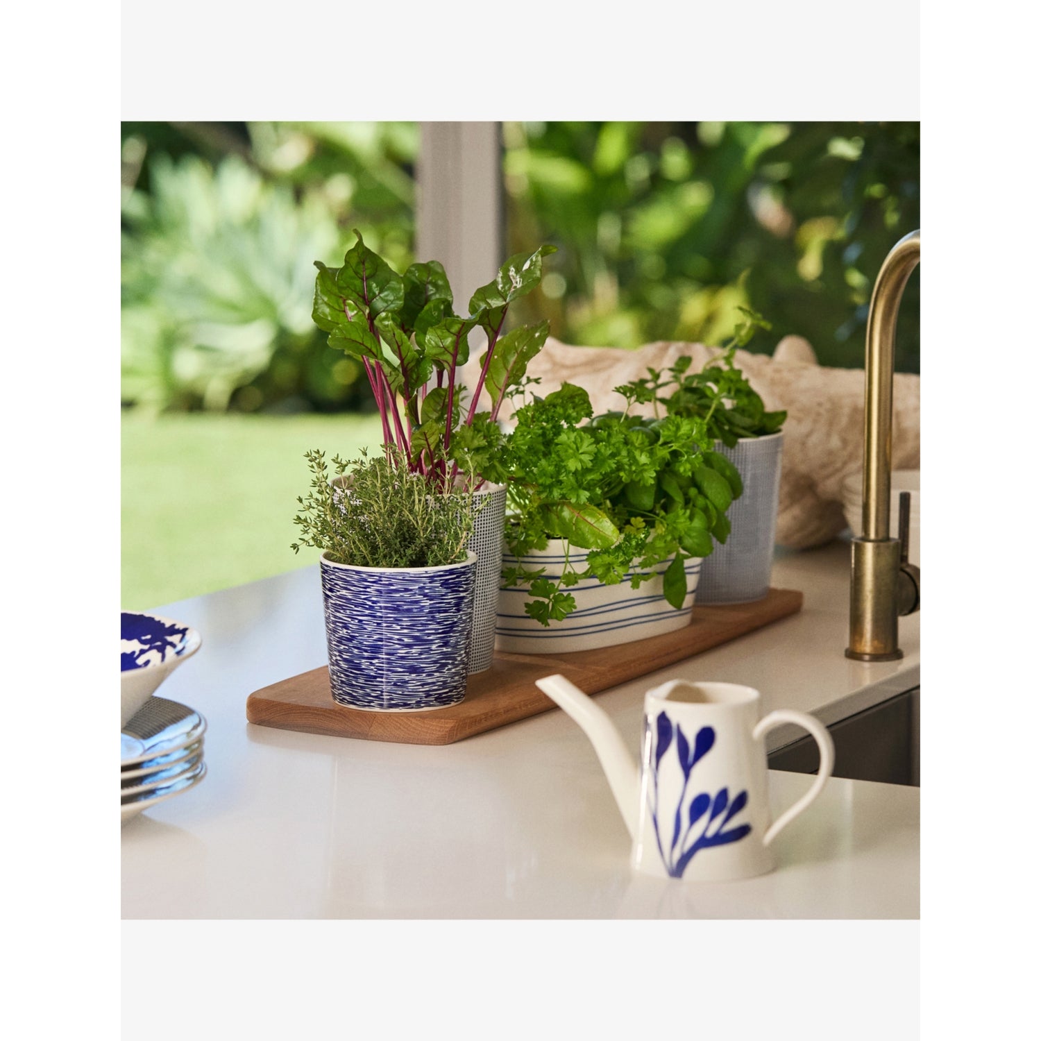 Royal Doulton small porcelain planter 1815 Pacific, imported from the UK