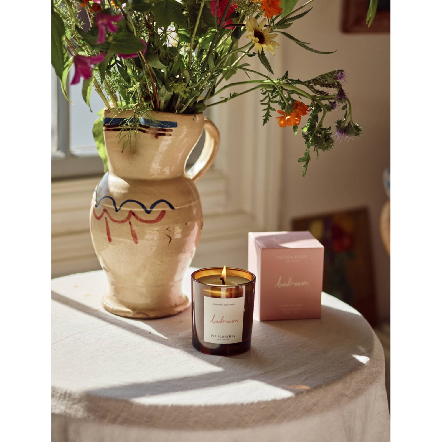 Plum & Ashby scented candle lavender and amber 635g, UK version