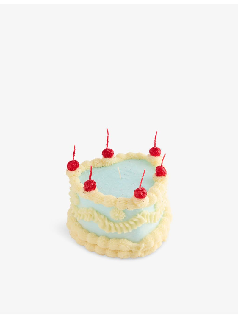 Introna large heart cake wax candle with six wicks, UK version