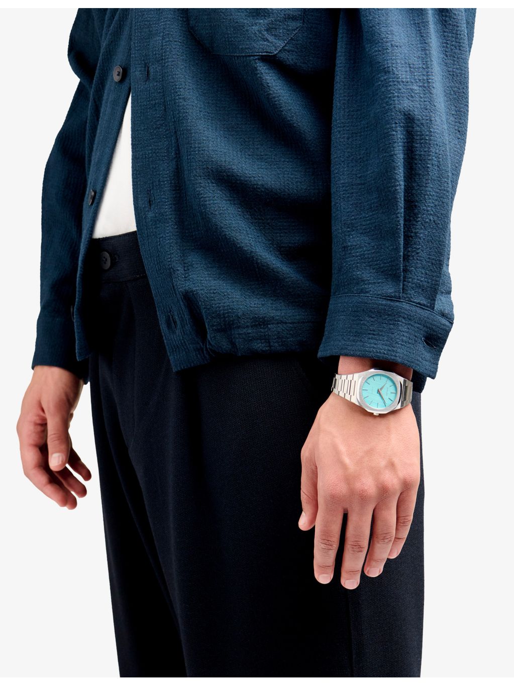 D1 Milano light blue ultra thin quartz watch 38mm, UK version