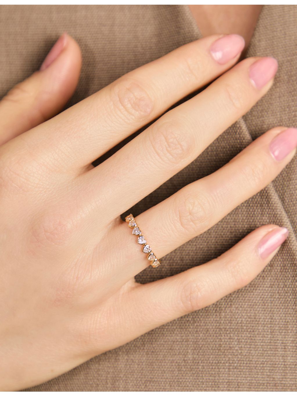 Astrid and Miyu eternity ring with heart cubic zirconia, UK version