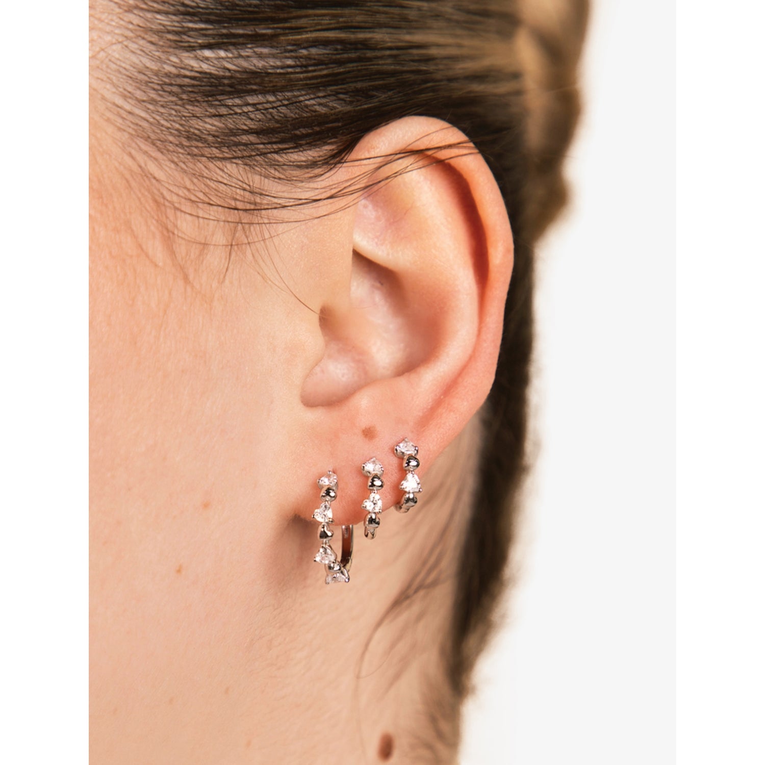 Astrid & Miyu sterling silver heart cluster single hoop earring, UK version