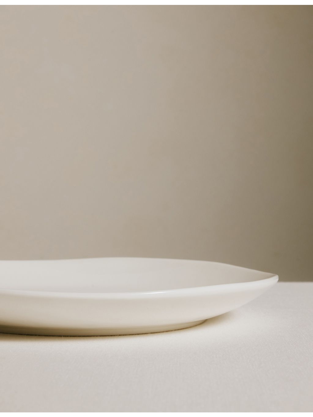 The White Company Burnham porcelain side plate 20.2cm (British brand)