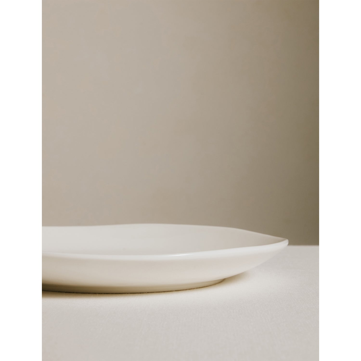 The White Company Burnham porcelain side plate 20.2cm (British brand)