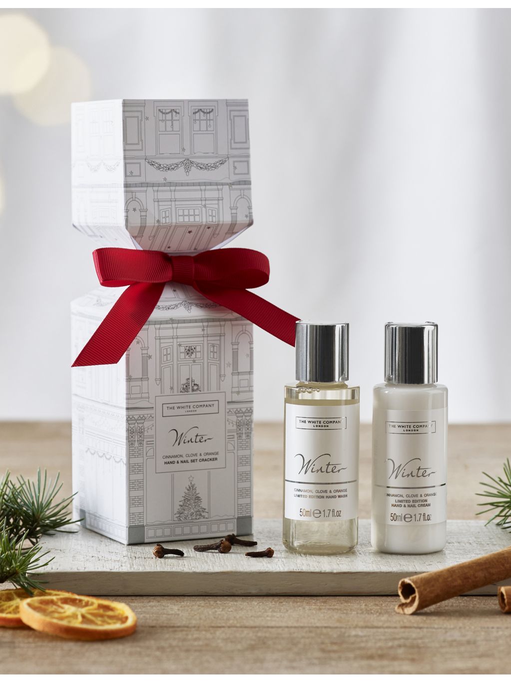 The White Company Winter Cracker Hand and Nail Gift Set, UK version