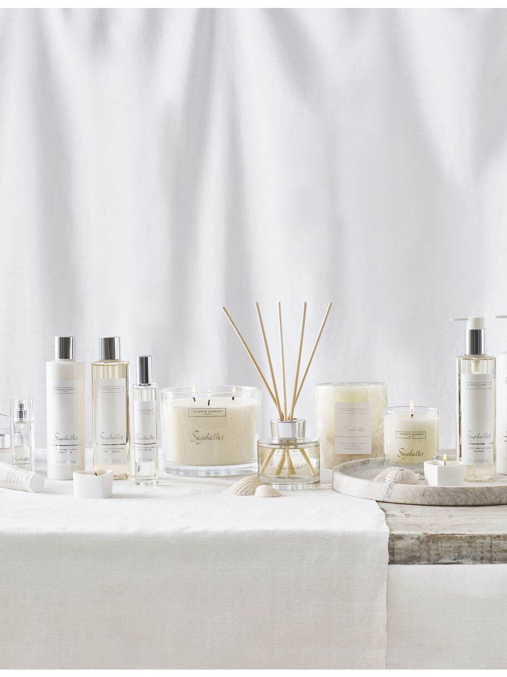 The White Company Seychelles bath foam 250ml, UK version