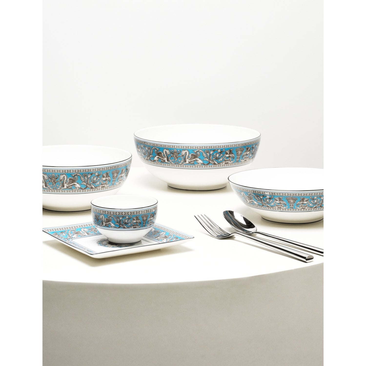 Wedgwood Florentine Turquoise bone china cereal bowl 18cm (British brand)