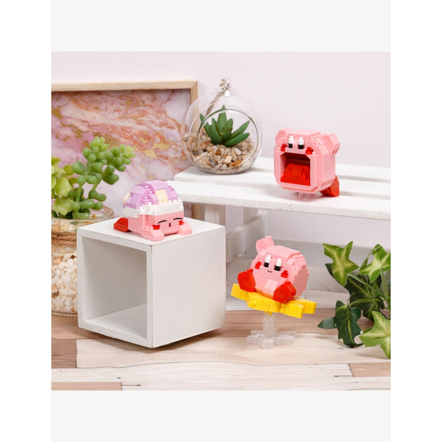 Nanoblock Kirby Sleep Building Block Kit 4.9cm, UK version