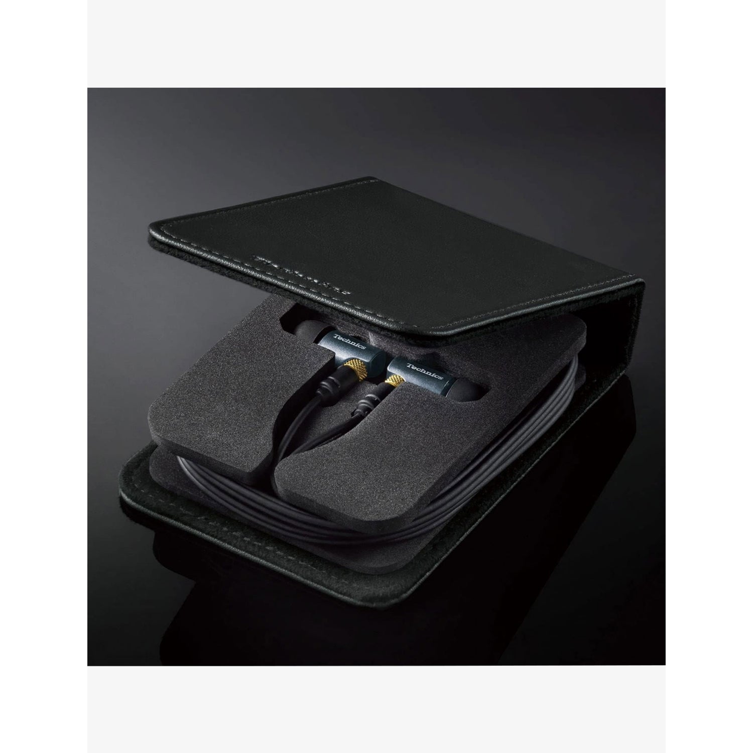 Technics EAH-TZ700 in-ear monitors with MMCX cable, UK version