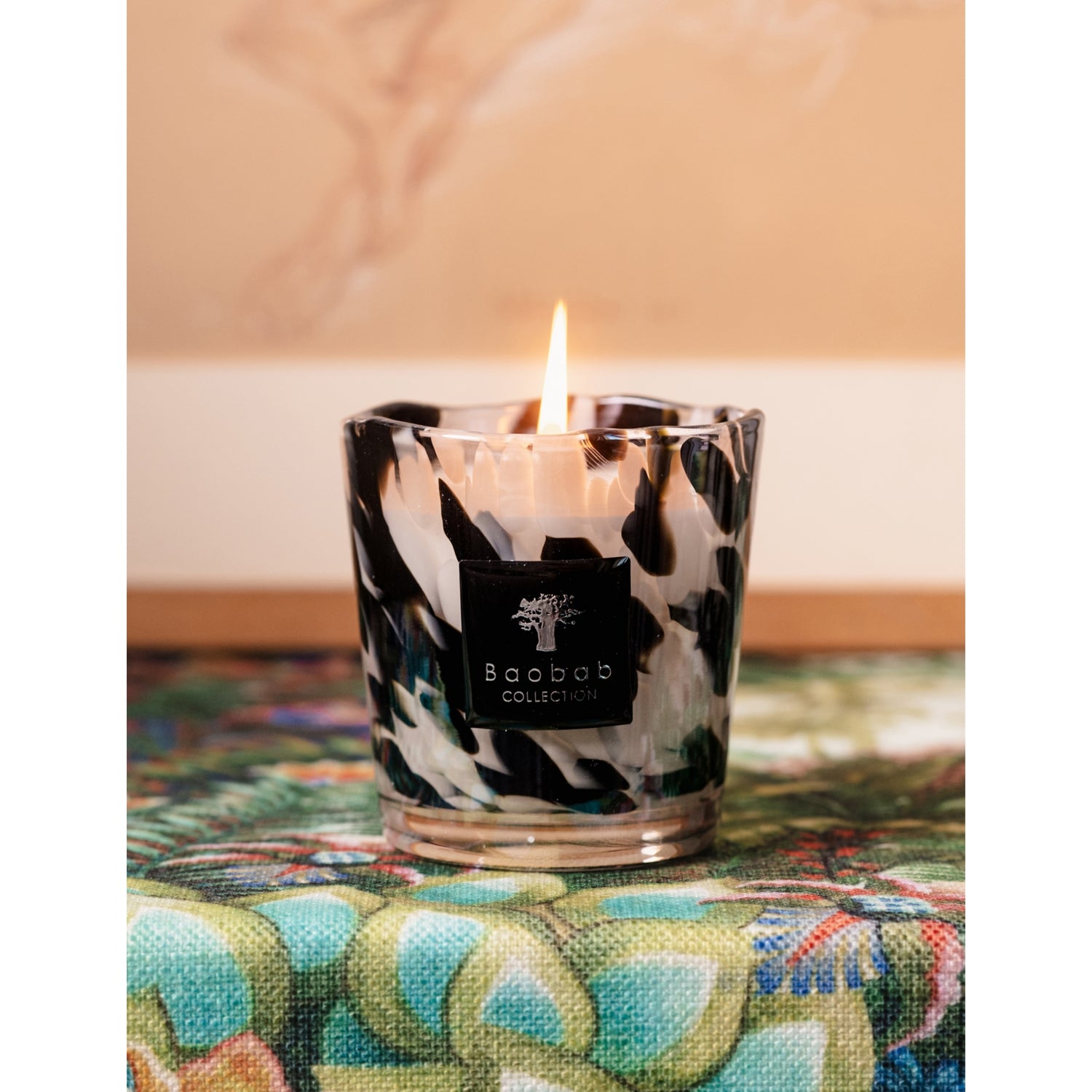 Baobab Collection Black Pearls scented candle 190g (British brand)