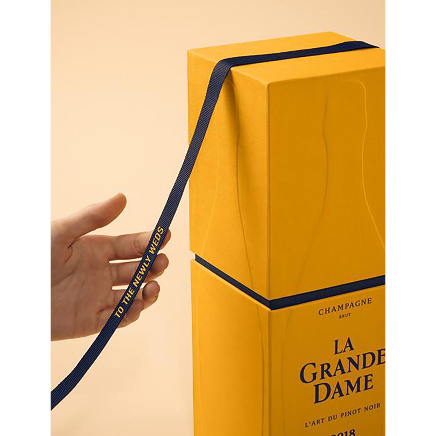 Veuve Clicquot La Grande Dame 2018 champagne 750ml (British brand)