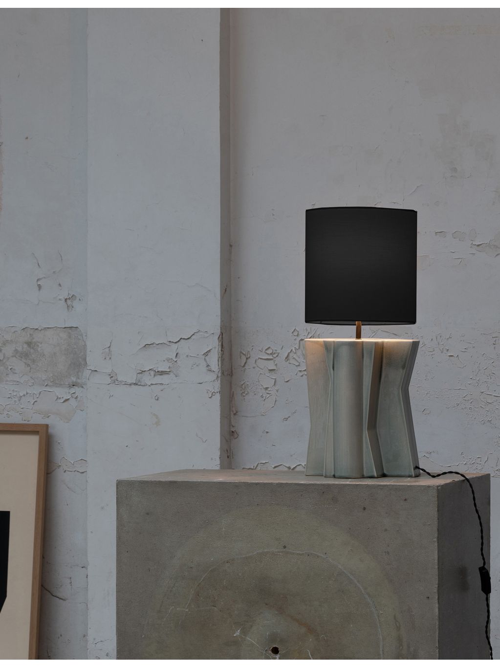 Serax Yucca stoneware table lamp 61cm (British brand)