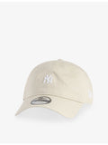 New Era 9TWENTY New York Yankees cotton baseball cap (British brand)