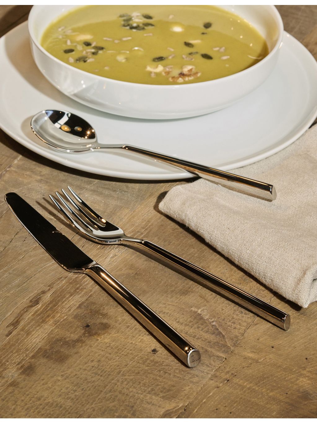 Alessi Clivo 24-piece stainless steel cutlery set - British product