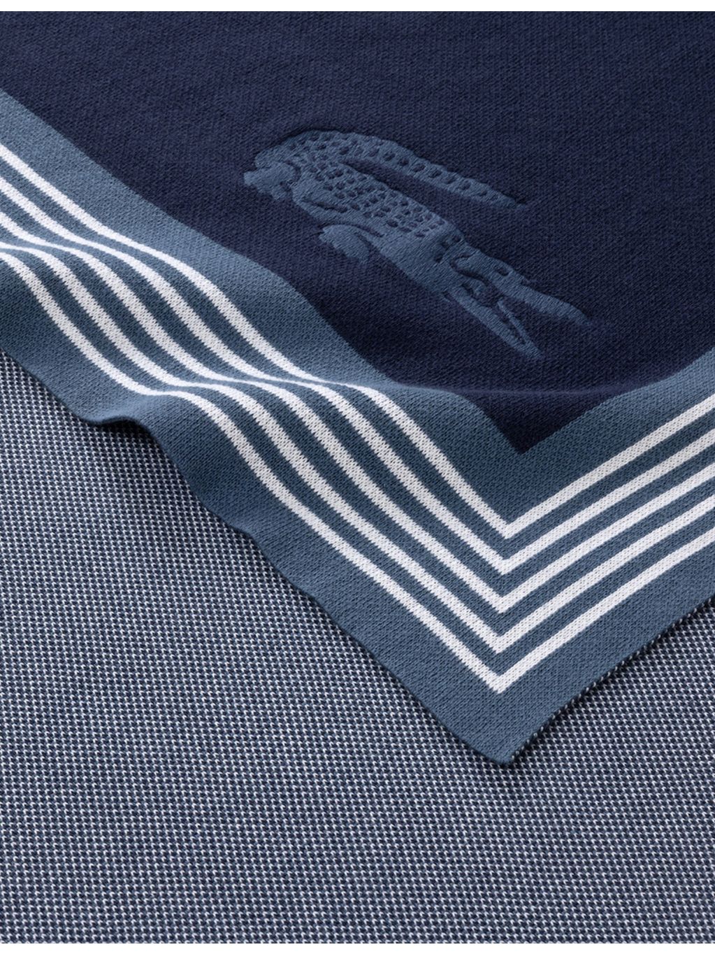 Lacoste throw blanket jacquard plaid 130x170cm, imported from the UK