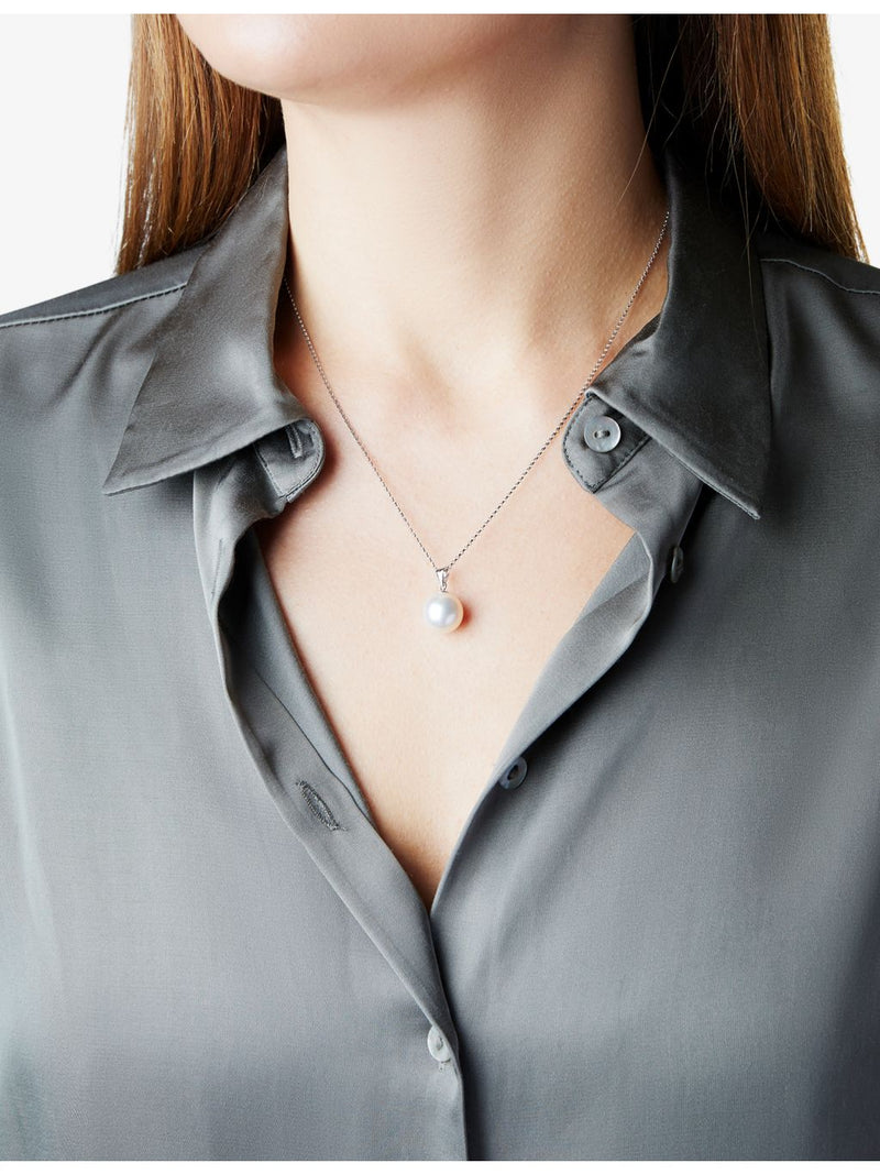 Yoko London 18ct white gold South Sea pearl pendant necklace - British product