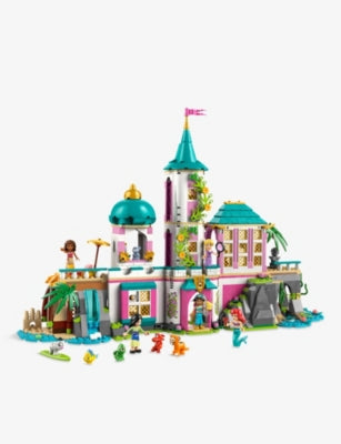 LEGO Disney Princess Castle and Royal Pets playset 787 pieces (British brand)