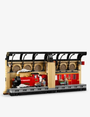 LEGO Book Nook Hogwarts Express playset 832 pieces - British product
