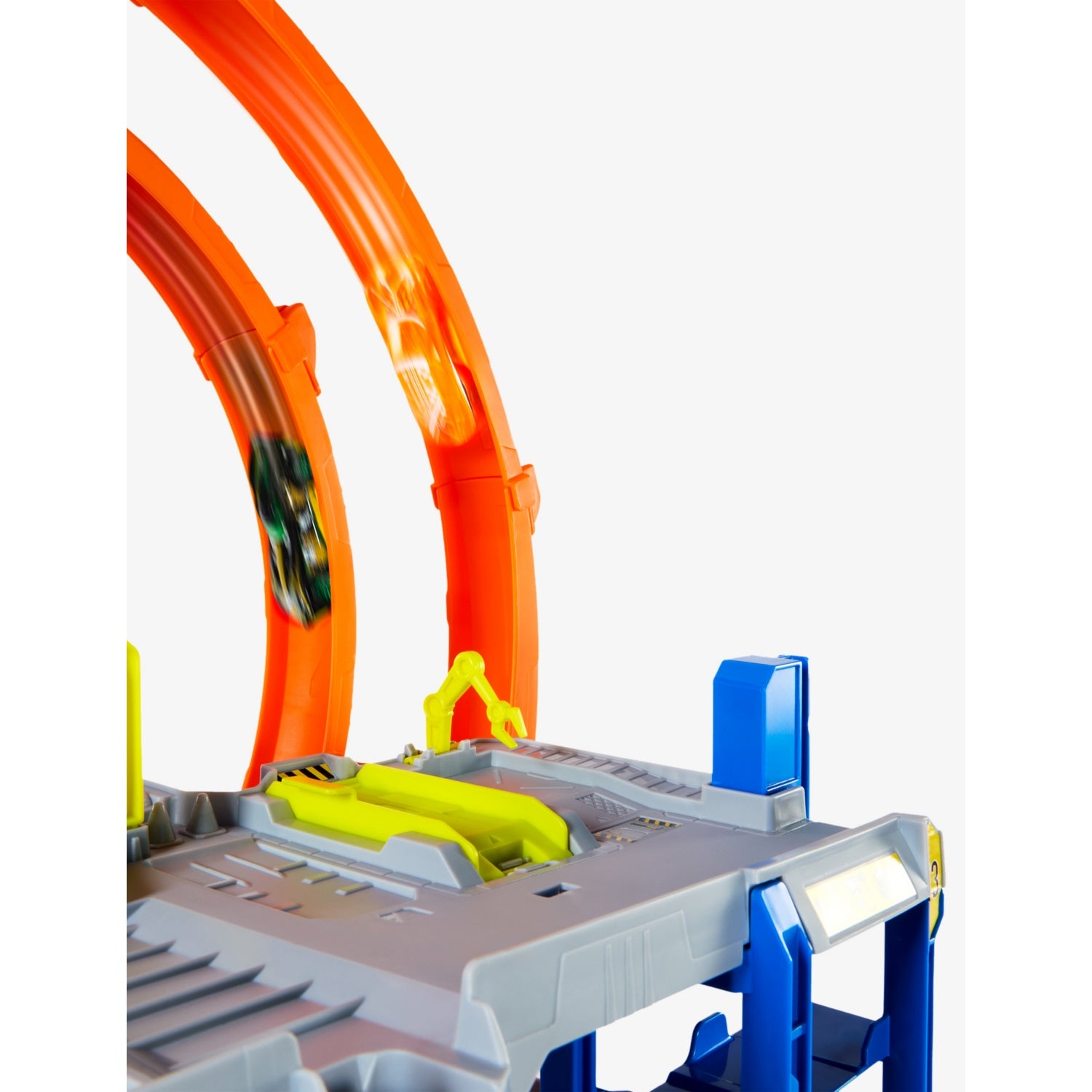 Hot Wheels Mega Loop Garage playset with car and helicopter - British product