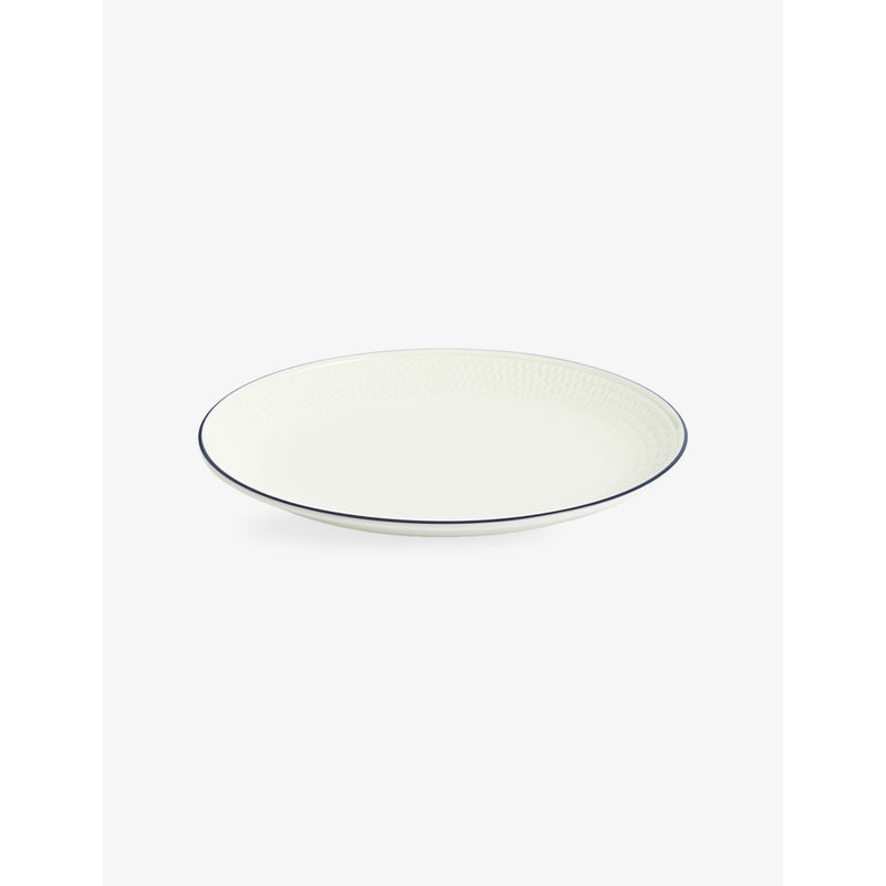 Wedgwood Gio bone china plate 17cm, imported from the UK