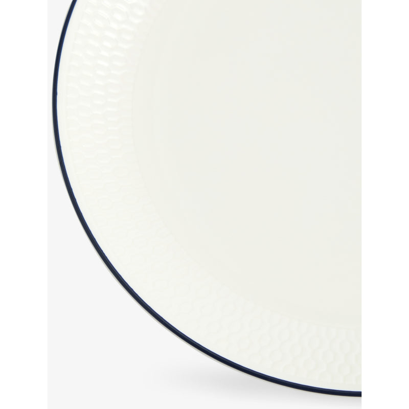 Wedgwood Gio bone china plate 17cm, imported from the UK