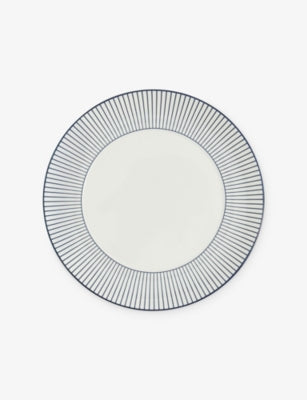 Wedgwood bone china plate Gio pinstripe 24cm - British product