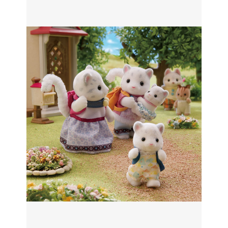 Sylvanian Families Snow Leopard Family playset - British product