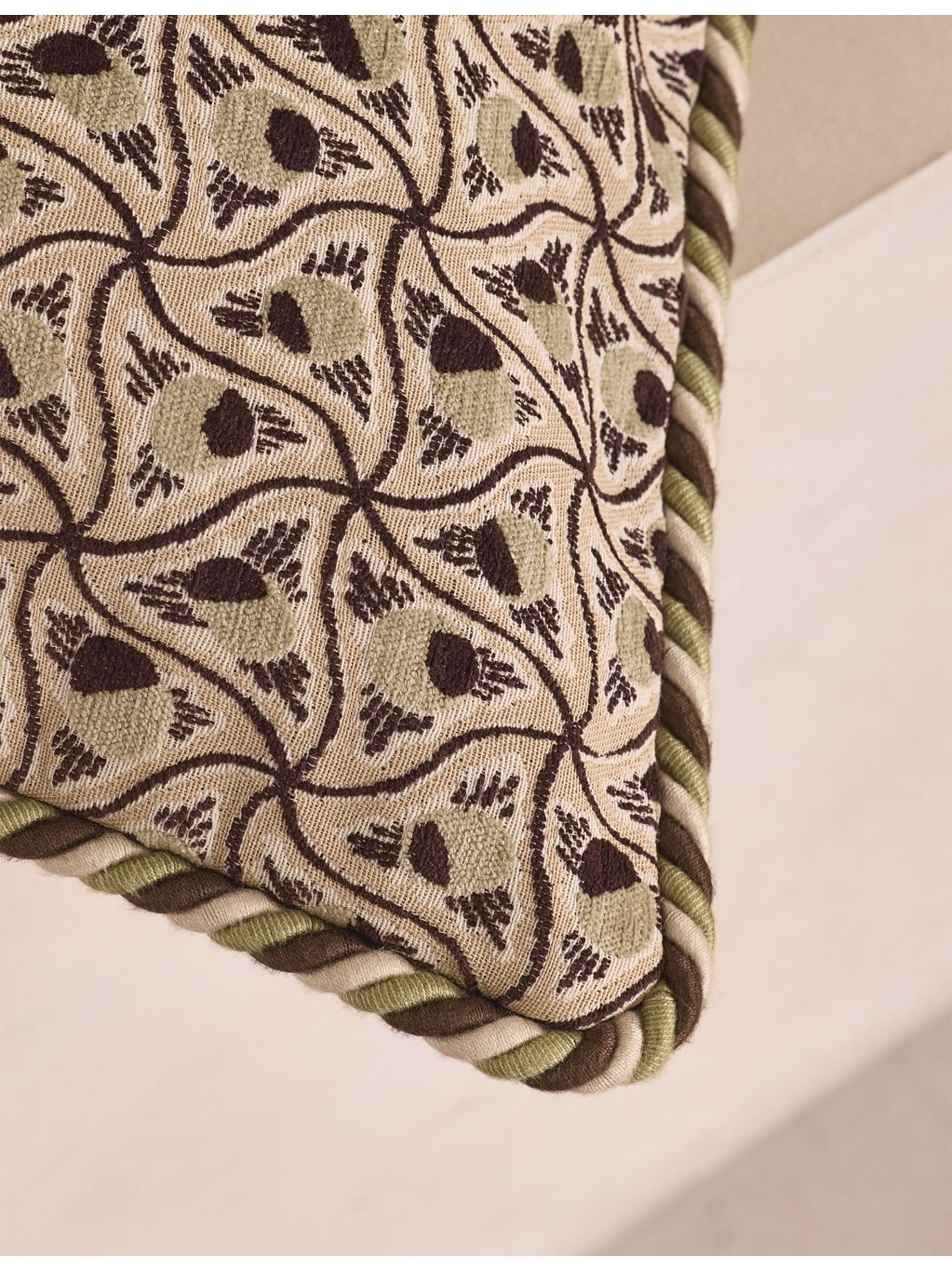 Soho Home Murphy jacquard cushion 50cm - British product