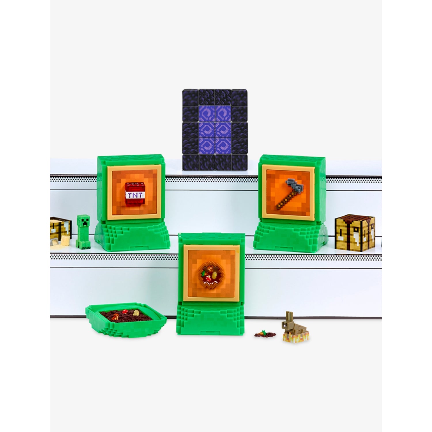 MGA Miniverse Make It Mini Minecraft collectible capsule assortment (British brand)
