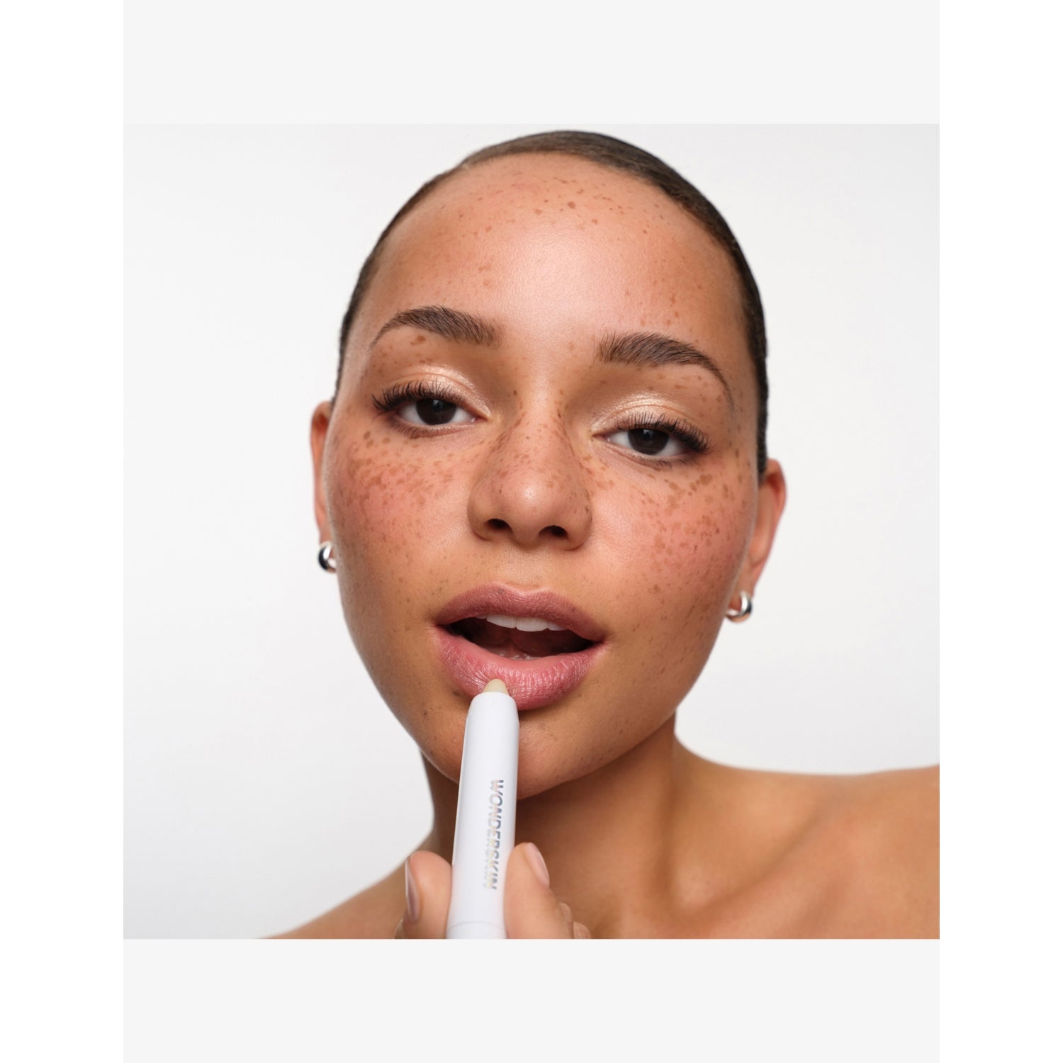 Wonderskin Wonder Blading 3in1 lip scrub 3g, UK version