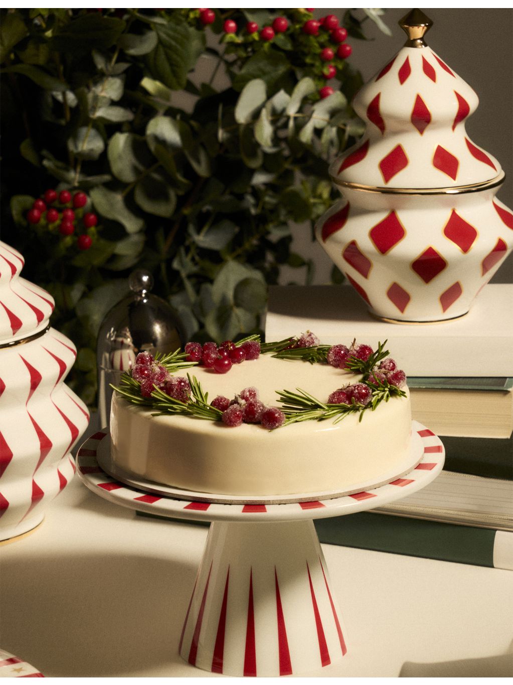 Alessi Delight cake stand 22cm, imported from the UK
