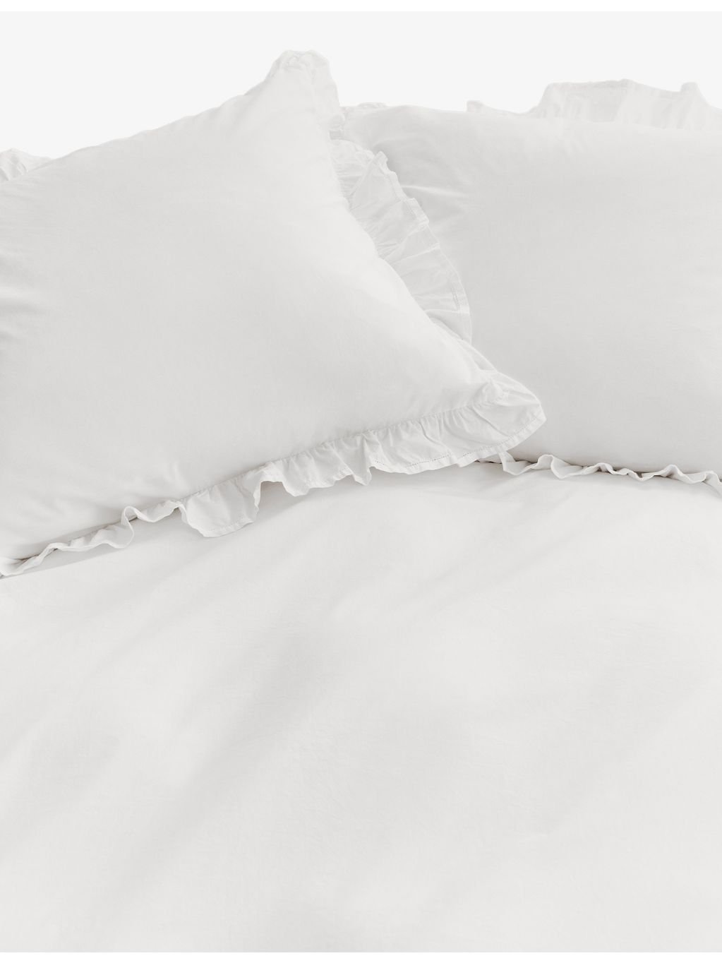 Elodie cotton pillowcase 75x50cm with ruffle trim, imported from the UK