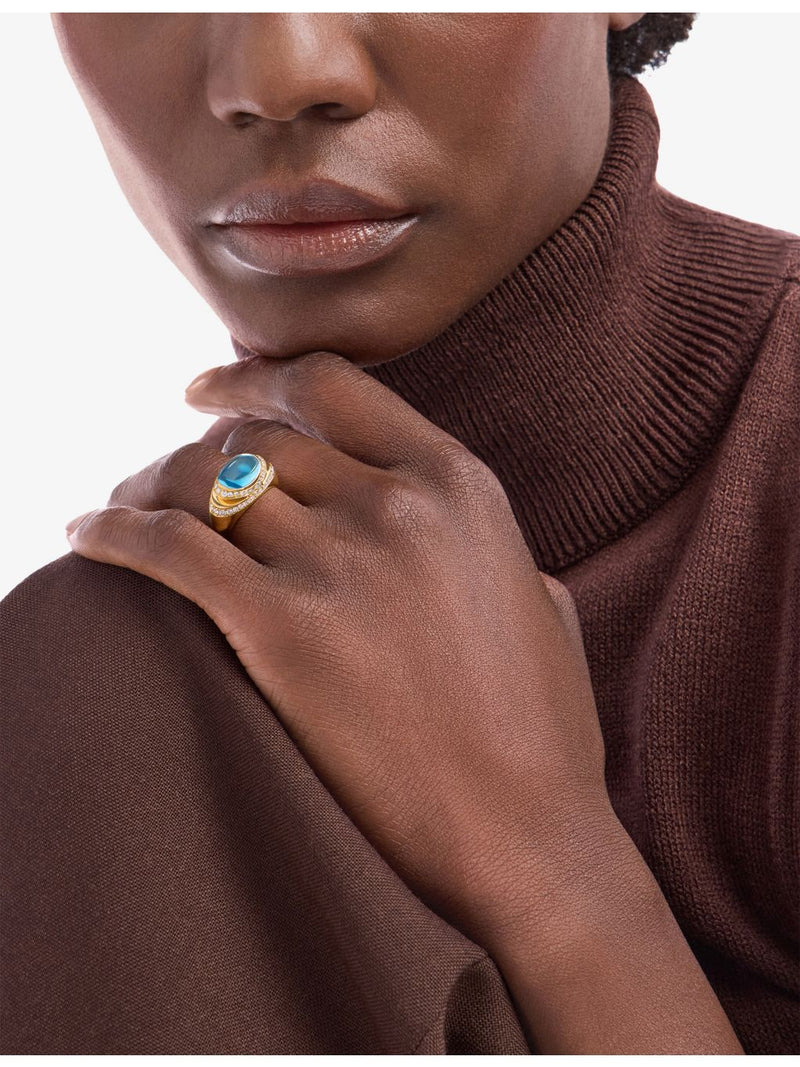 Bvlgari blue topaz and diamond ring 18ct gold - British product