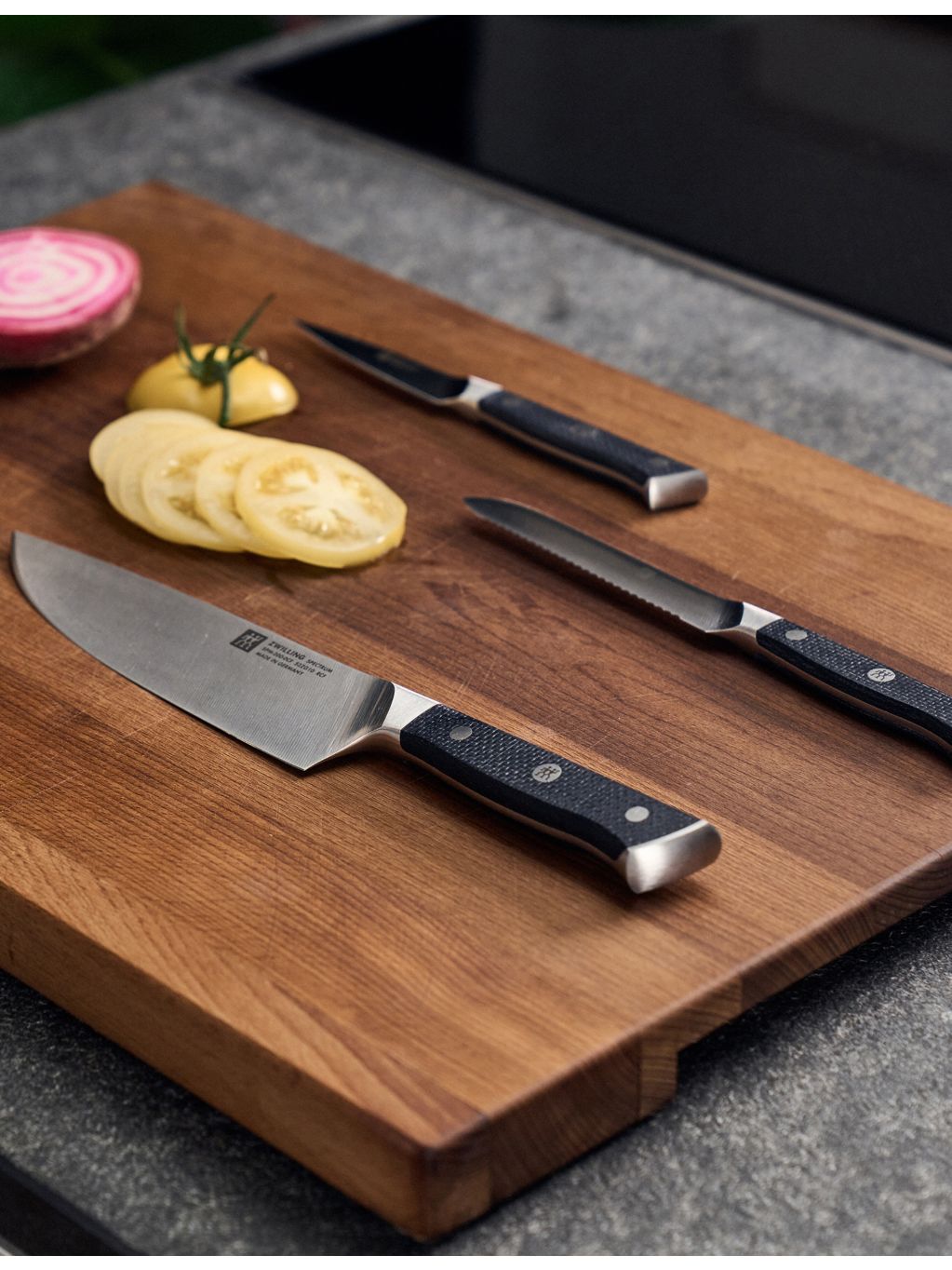Zwilling J.A Henckels six piece stainless steel knife block set (British brand)