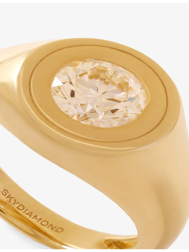 La Maison Couture Skydiamond Crescent signet ring 18ct gold 0.1ct lab-grown diamond (British brand)