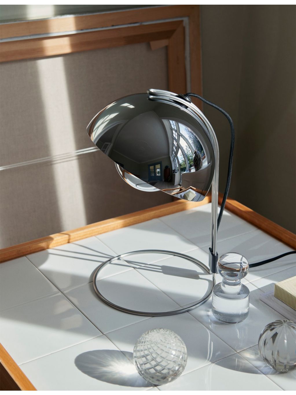 &Tradition Flowerpot VP4 stainless steel table lamp 26cm (British brand)