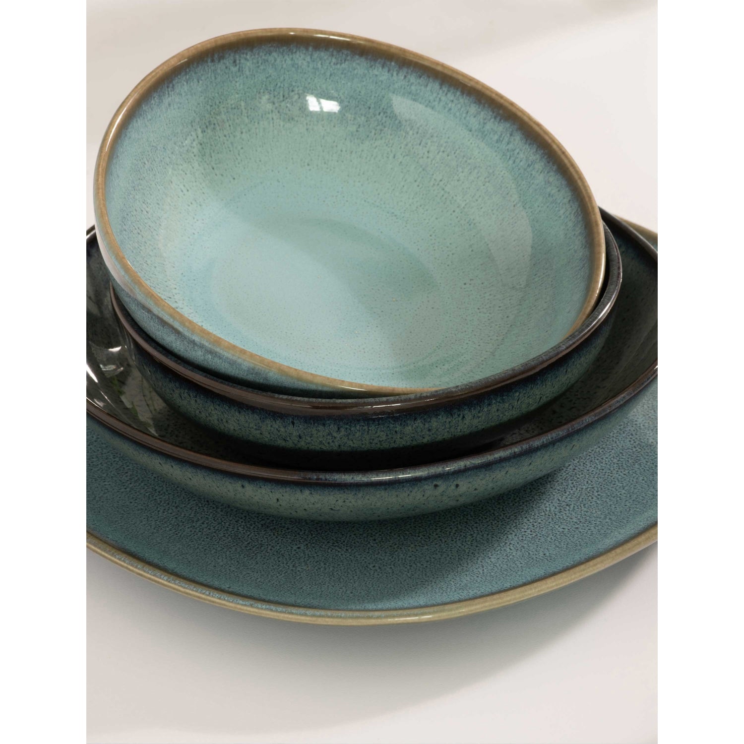 Villeroy & Boch Lave four-piece earthenware dinner set - British product