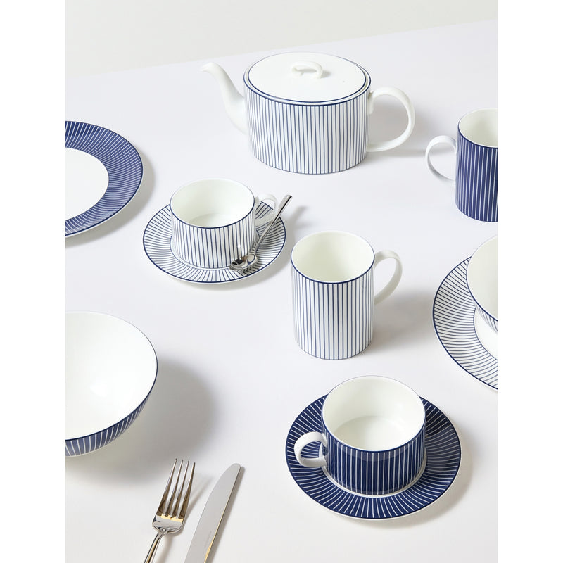 Wedgwood Gio bone-china teapot 400ml (British brand)